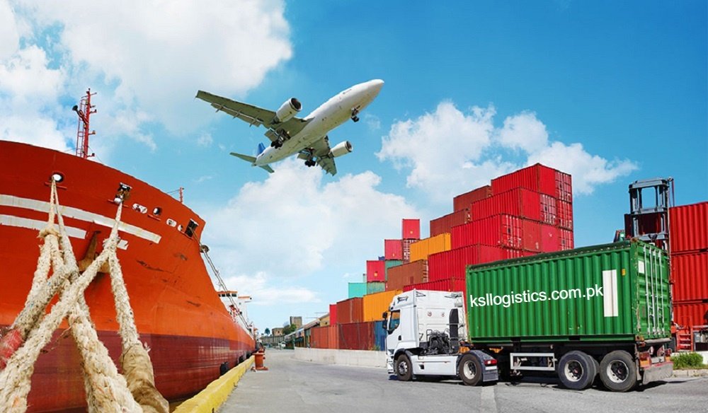 Shipping goods to the international market requires many steps. A freight forwarder is a person who specializes in the shipping process.